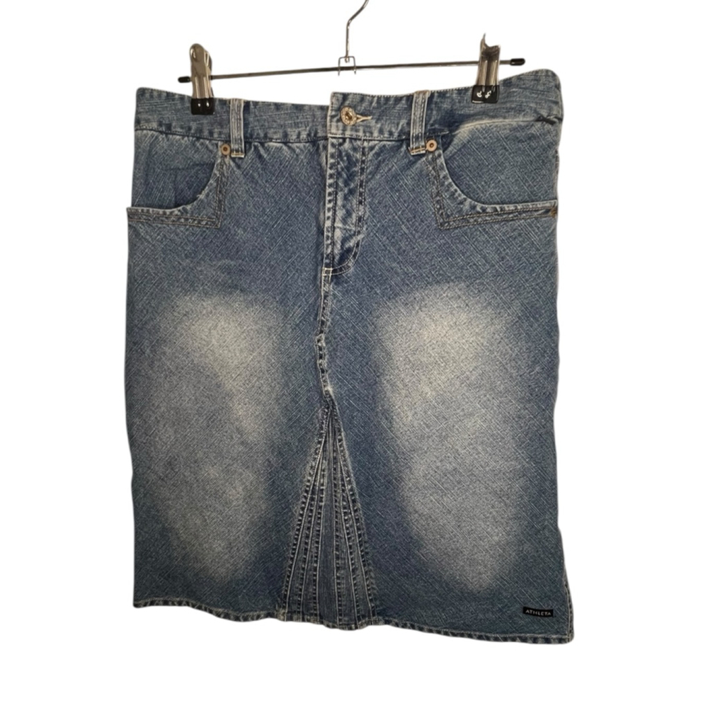 Athleta Vintage Knee Length Medium Wash Faded Denim Skirt